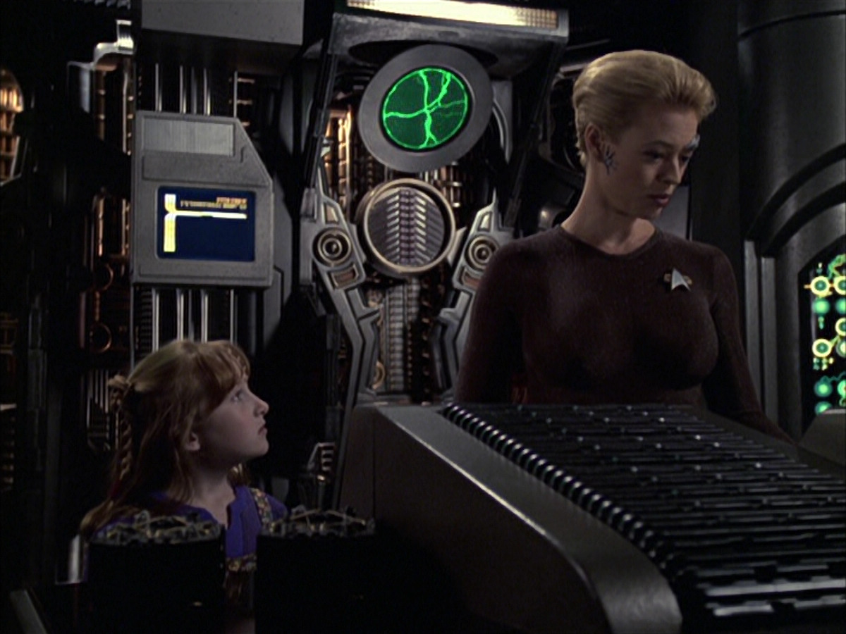 extant_StarTrek_VOY_6x09-TheVoyagerConspiracy_00053.jpg