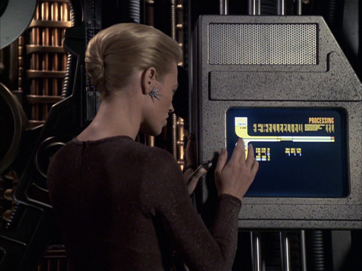 extant_StarTrek_VOY_6x09-TheVoyagerConspiracy_00095.jpg