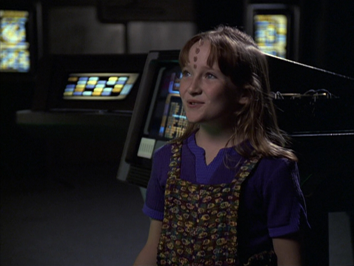 extant_StarTrek_VOY_6x09-TheVoyagerConspiracy_00099.jpg