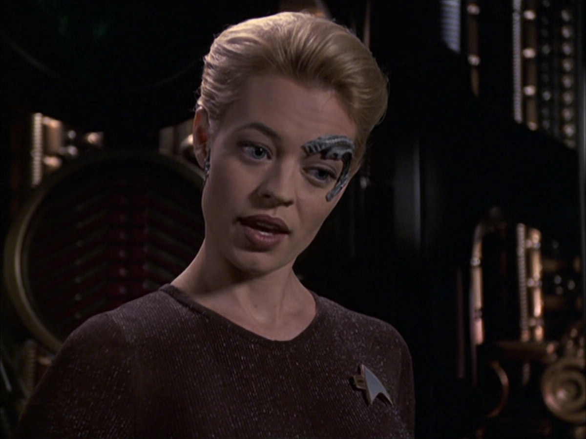 extant_StarTrek_VOY_6x09-TheVoyagerConspiracy_00103.jpg