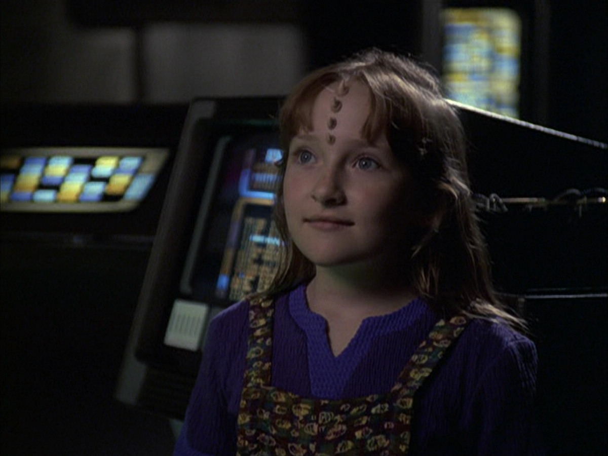 extant_StarTrek_VOY_6x09-TheVoyagerConspiracy_00108.jpg