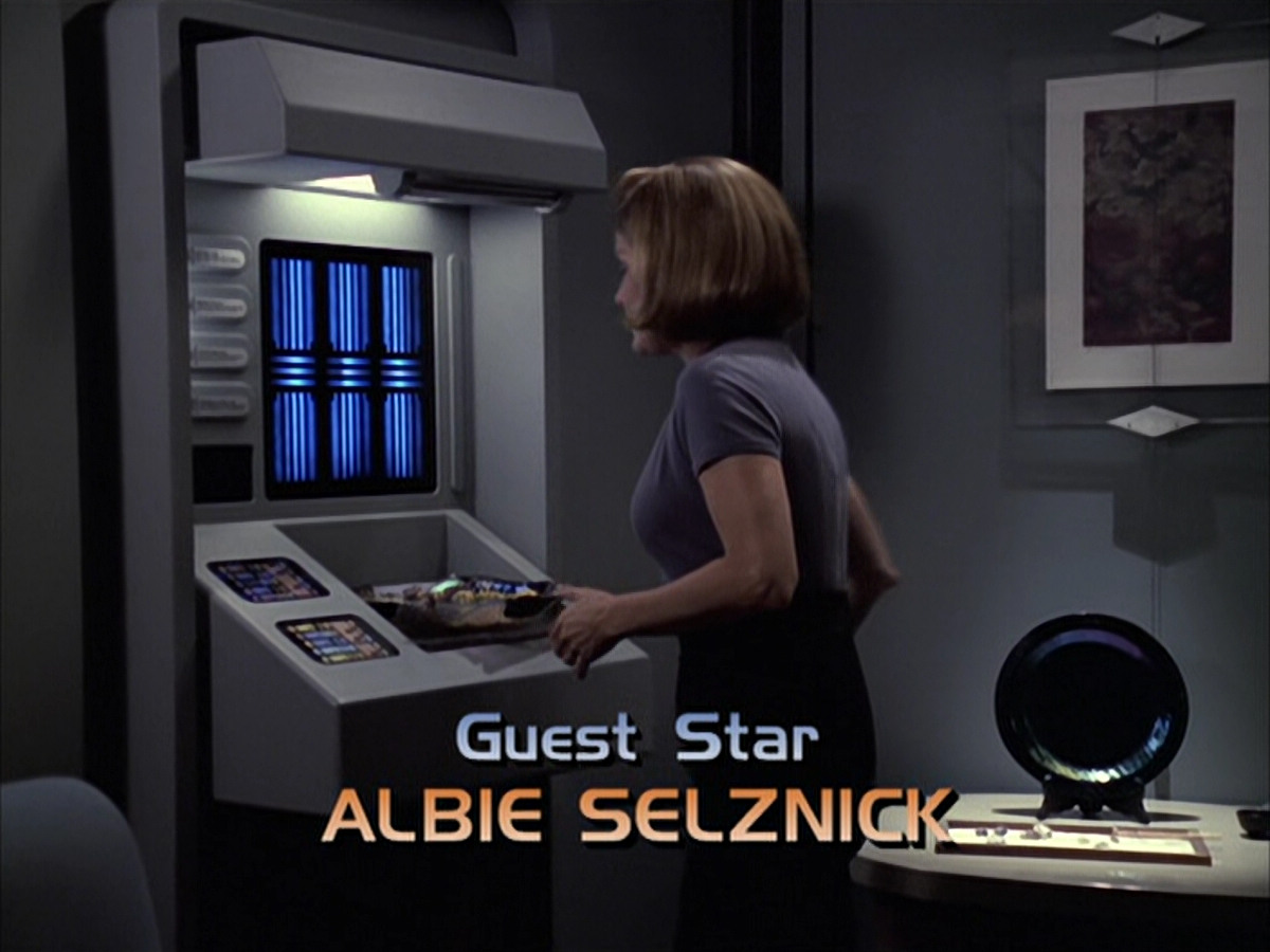 extant_StarTrek_VOY_6x09-TheVoyagerConspiracy_00321.jpg