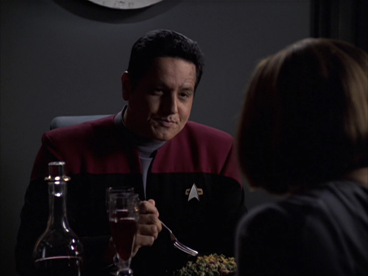 extant_StarTrek_VOY_6x09-TheVoyagerConspiracy_00369.jpg