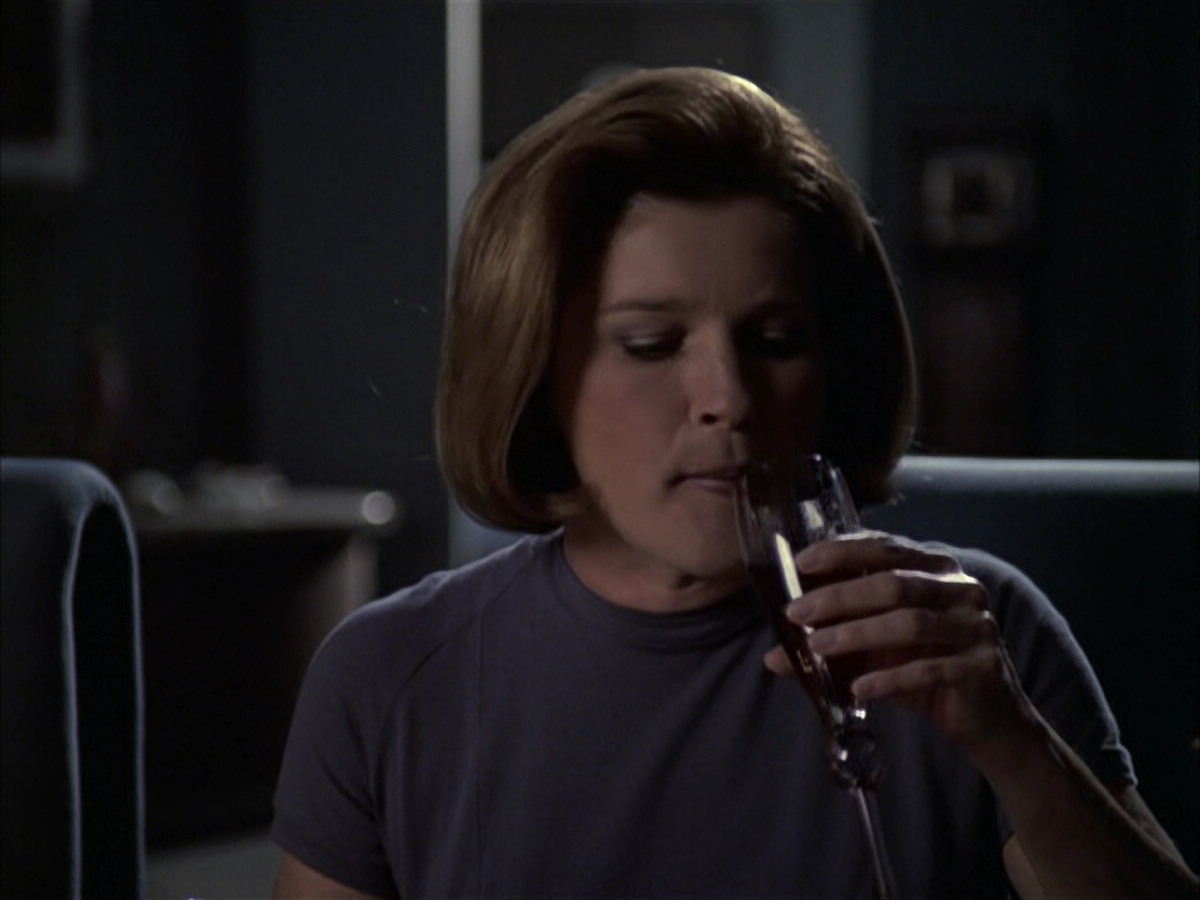 extant_StarTrek_VOY_6x09-TheVoyagerConspiracy_00379.jpg