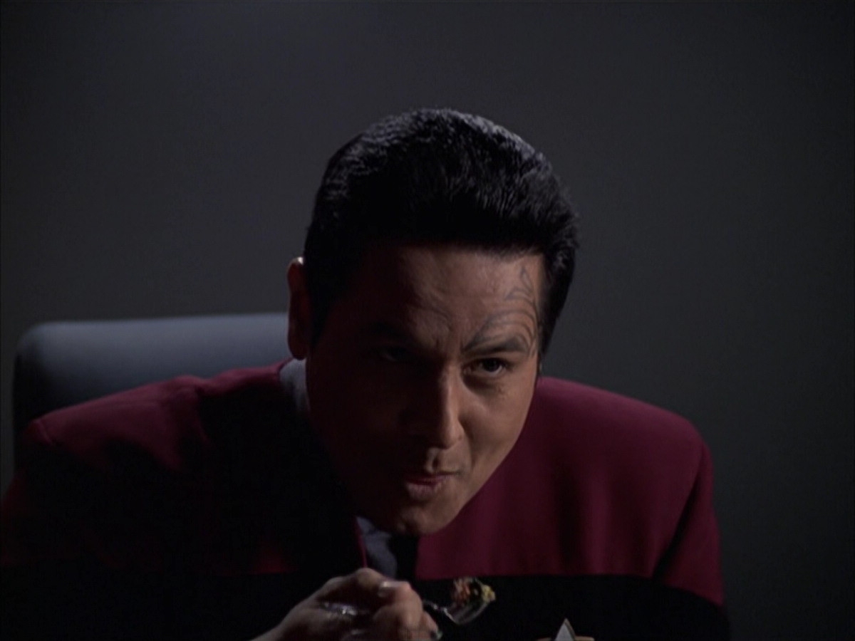extant_StarTrek_VOY_6x09-TheVoyagerConspiracy_00383.jpg
