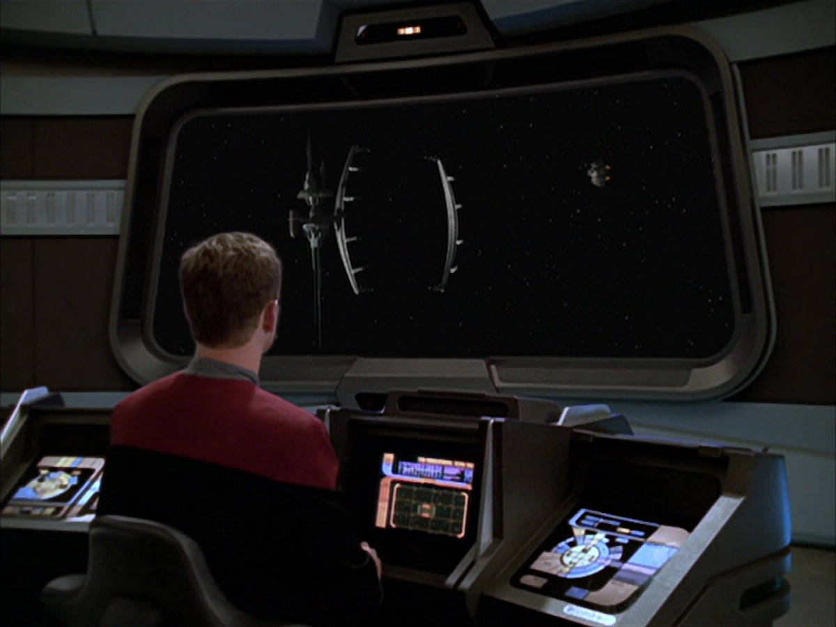 extant_StarTrek_VOY_6x09-TheVoyagerConspiracy_00647.jpg