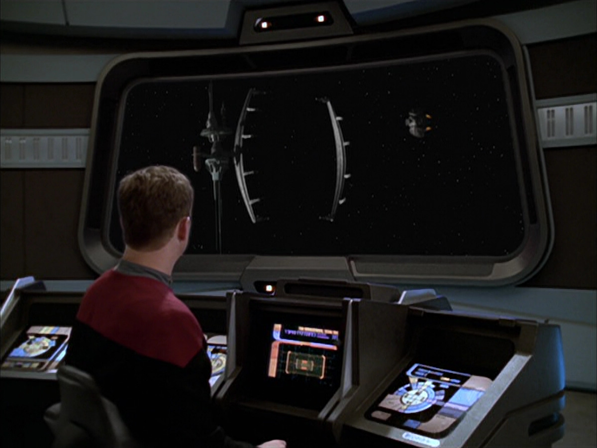 extant_StarTrek_VOY_6x09-TheVoyagerConspiracy_00658.jpg