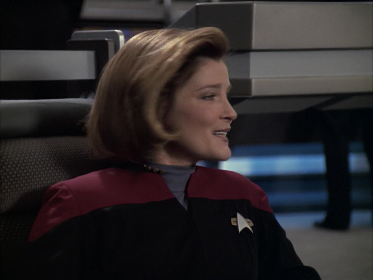 extant_StarTrek_VOY_6x09-TheVoyagerConspiracy_00690.jpg