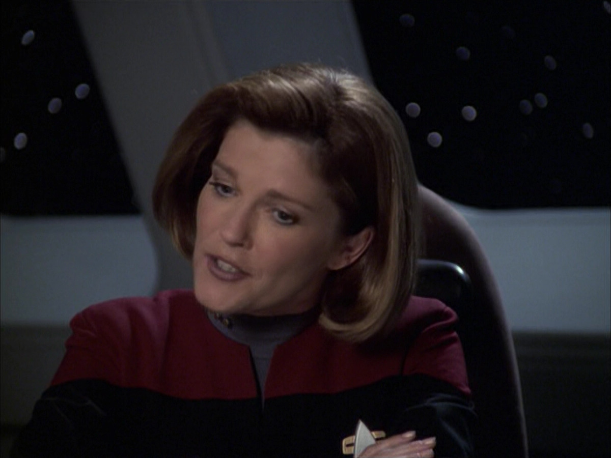 extant_StarTrek_VOY_6x09-TheVoyagerConspiracy_00828.jpg
