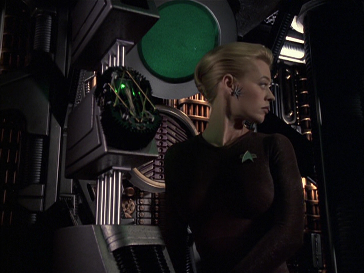 extant_StarTrek_VOY_6x09-TheVoyagerConspiracy_00861.jpg