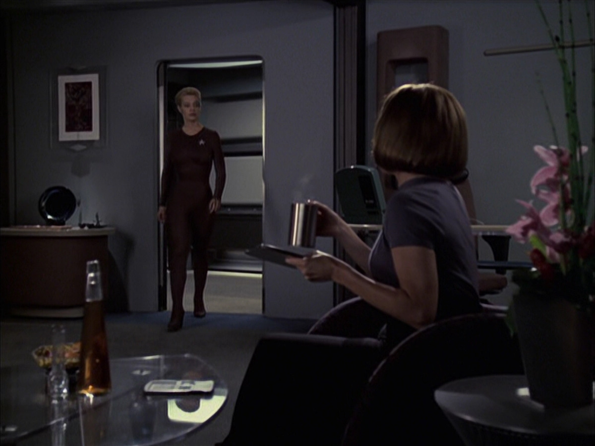 extant_StarTrek_VOY_6x09-TheVoyagerConspiracy_00900.jpg