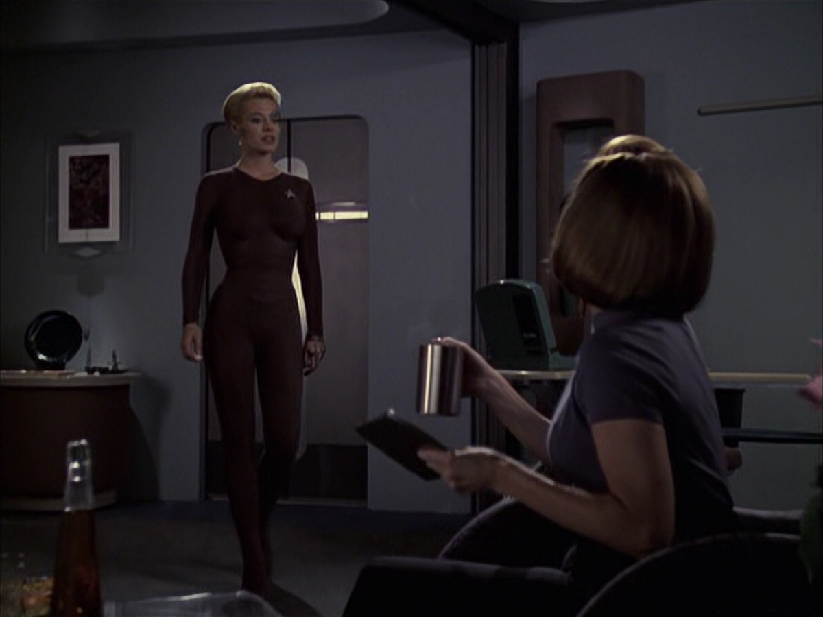 extant_StarTrek_VOY_6x09-TheVoyagerConspiracy_00902.jpg