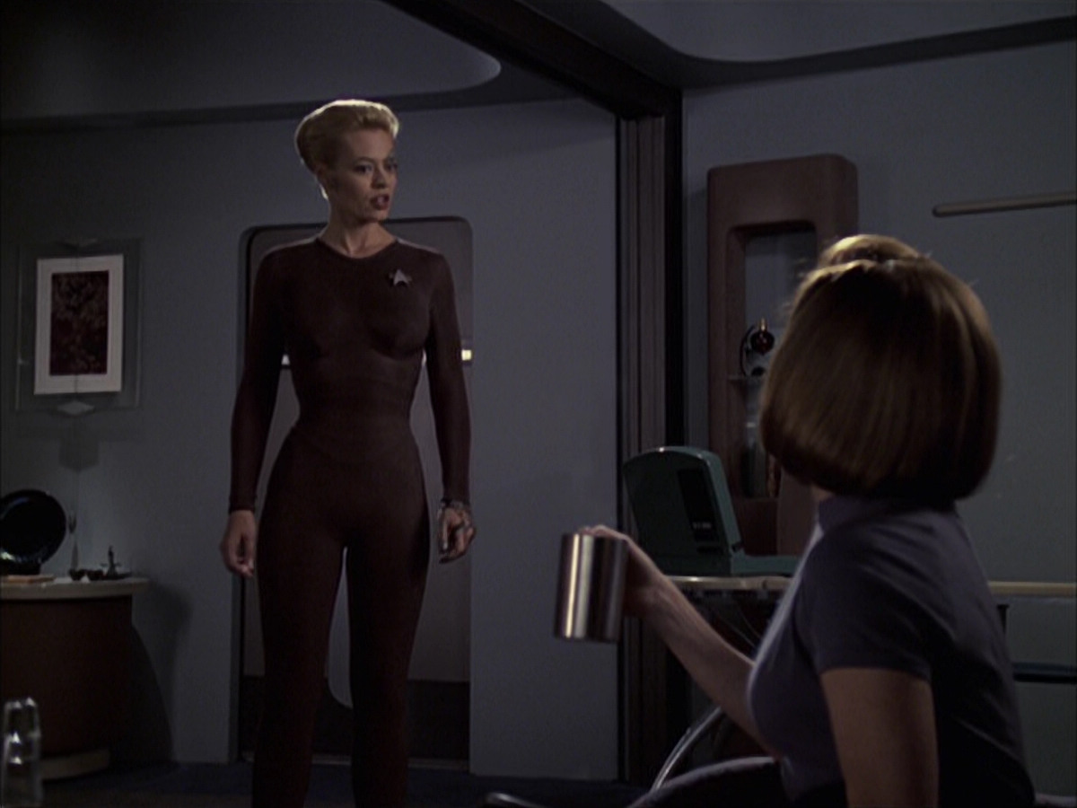 extant_StarTrek_VOY_6x09-TheVoyagerConspiracy_00905.jpg