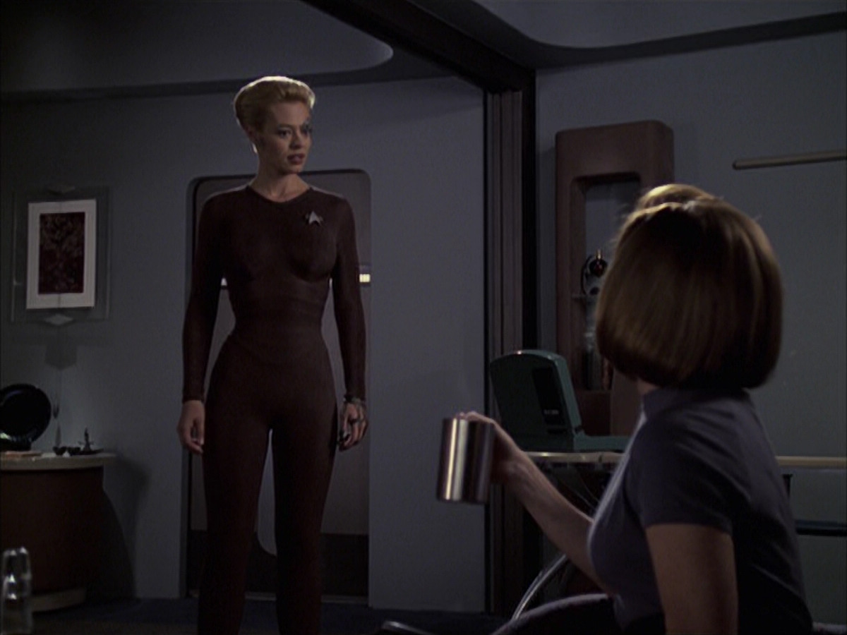 extant_StarTrek_VOY_6x09-TheVoyagerConspiracy_00907.jpg