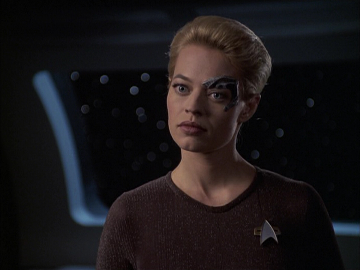 extant_StarTrek_VOY_6x09-TheVoyagerConspiracy_01020.jpg