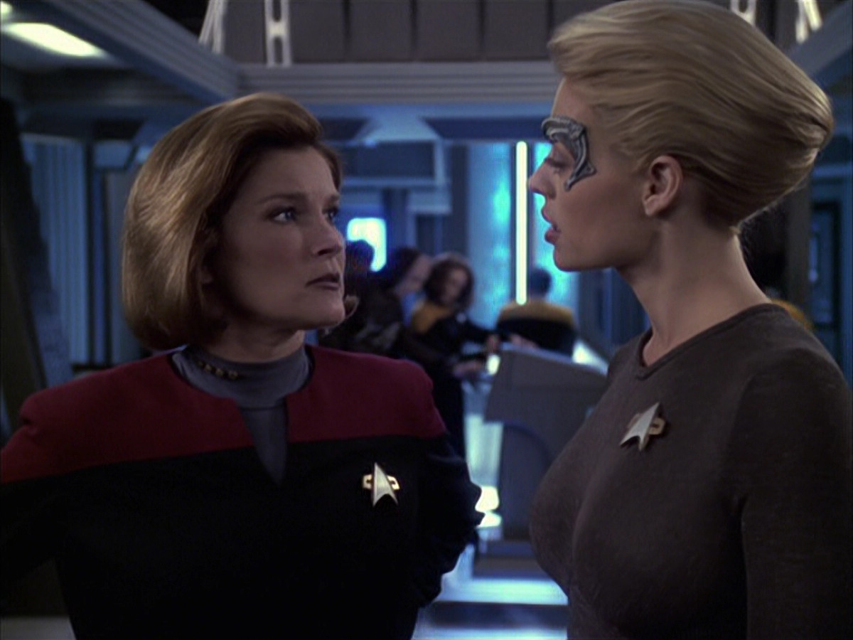extant_StarTrek_VOY_6x09-TheVoyagerConspiracy_01109.jpg