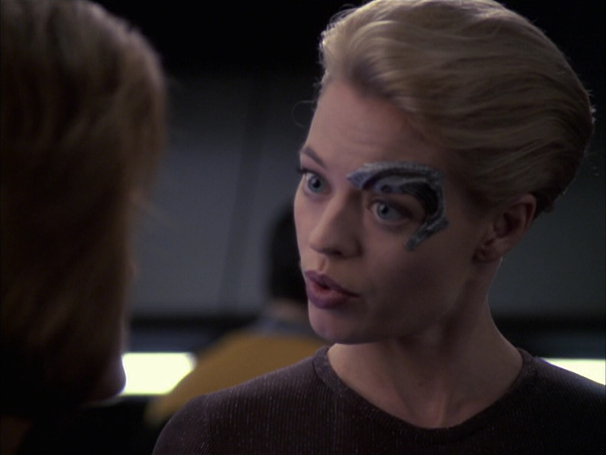 extant_StarTrek_VOY_6x09-TheVoyagerConspiracy_01121.jpg