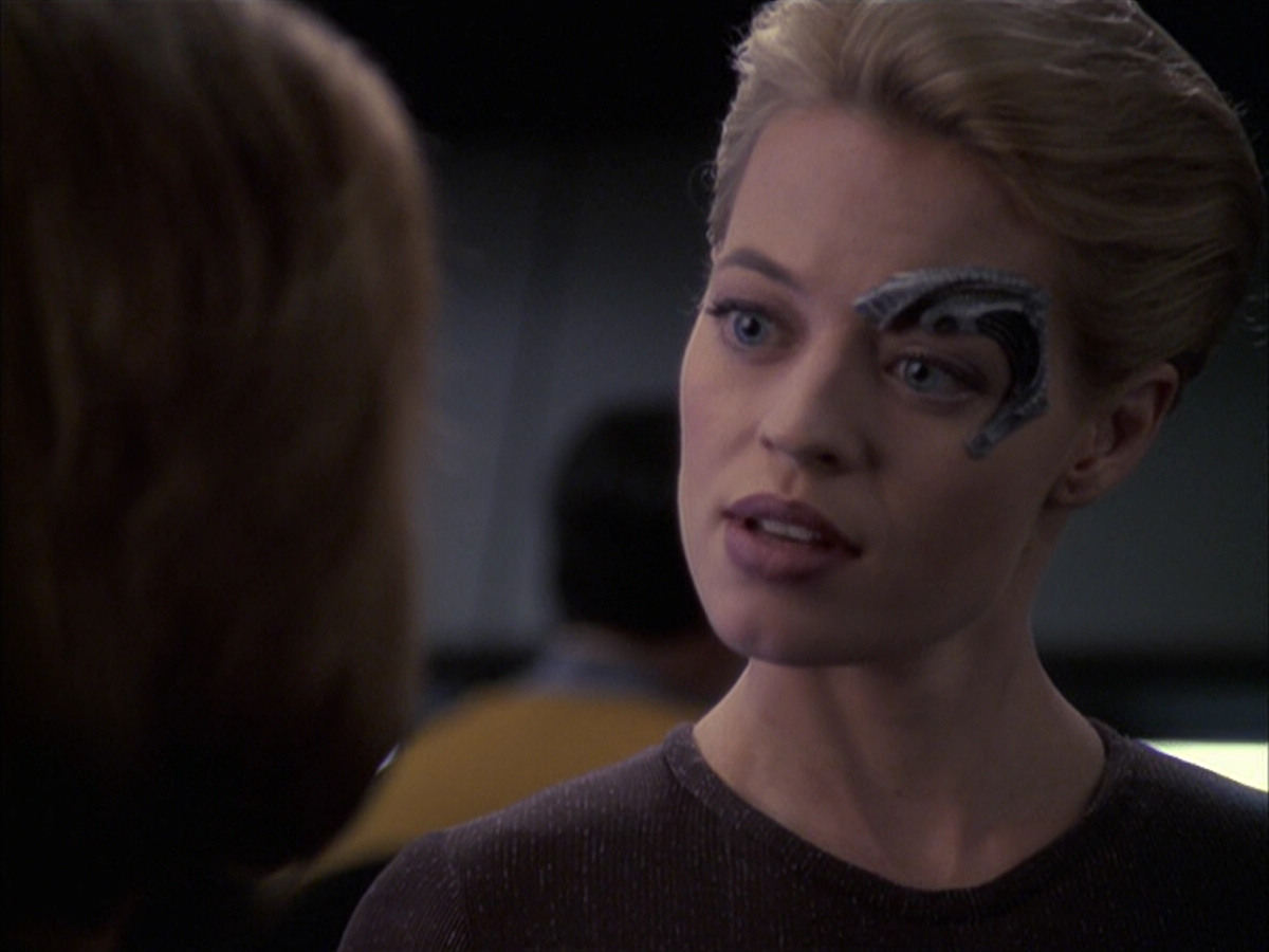 extant_StarTrek_VOY_6x09-TheVoyagerConspiracy_01148.jpg