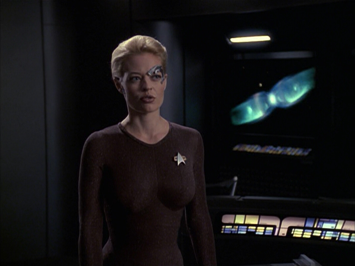 extant_StarTrek_VOY_6x09-TheVoyagerConspiracy_01178.jpg
