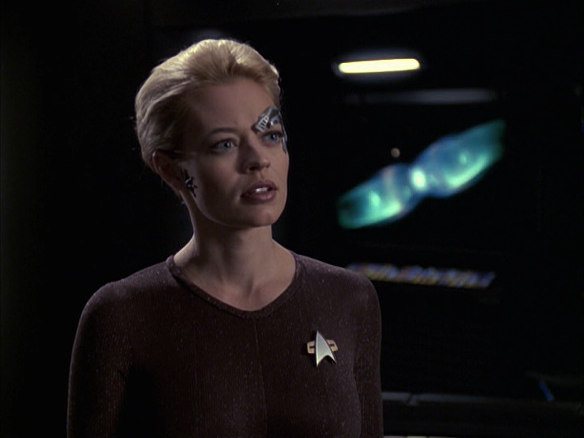 extant_StarTrek_VOY_6x09-TheVoyagerConspiracy_01198.jpg