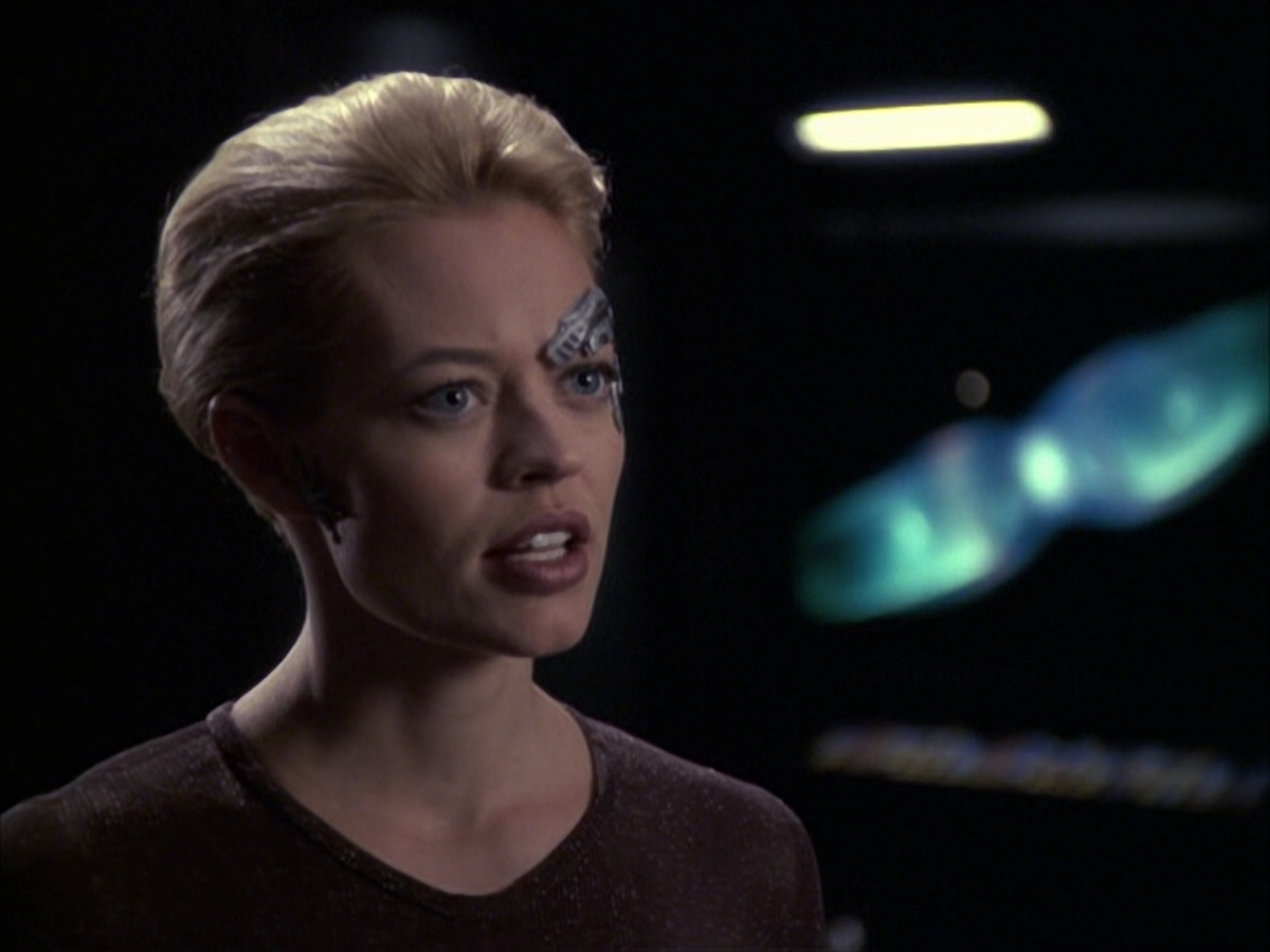 extant_StarTrek_VOY_6x09-TheVoyagerConspiracy_01212.jpg