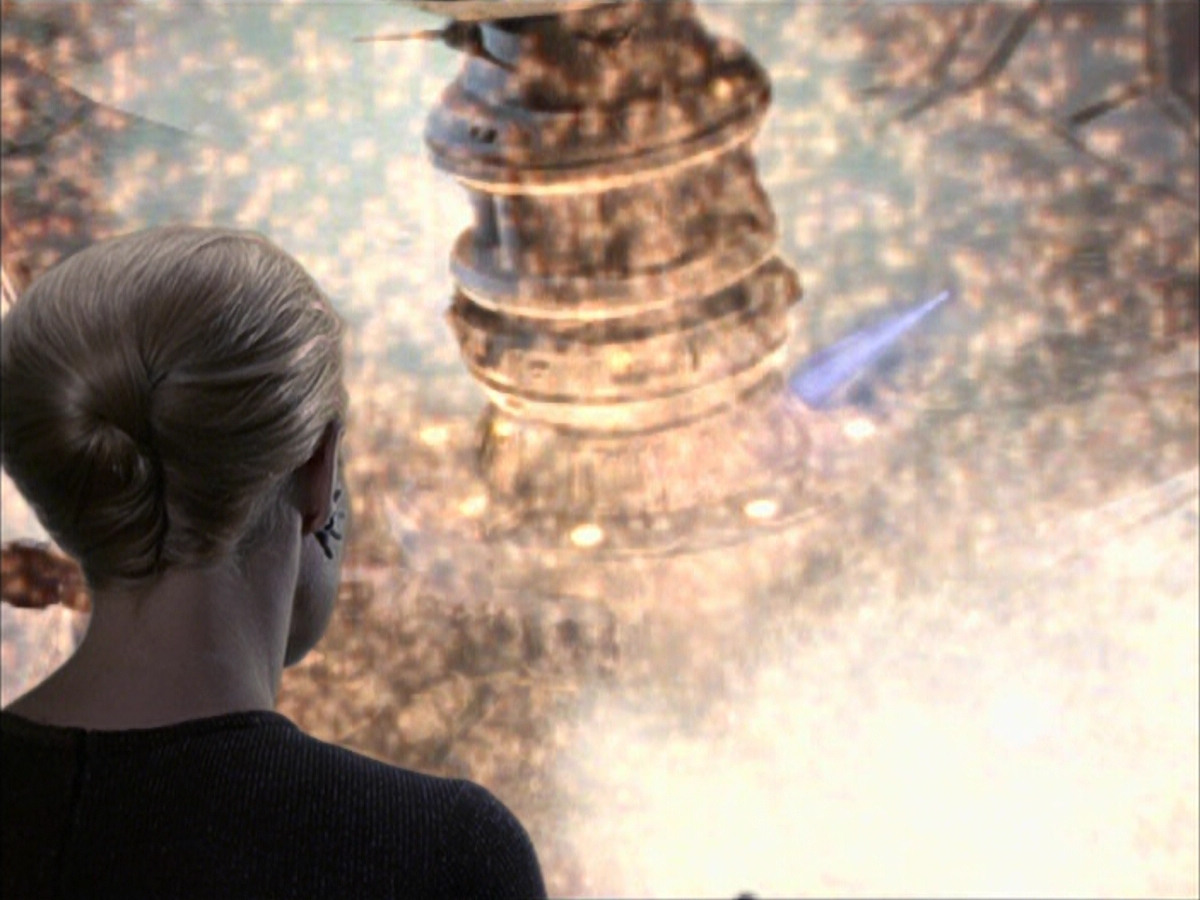 extant_StarTrek_VOY_6x09-TheVoyagerConspiracy_01223.jpg