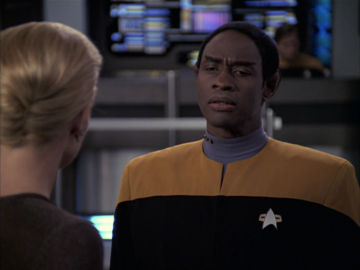 extant_StarTrek_VOY_6x09-TheVoyagerConspiracy_01295.jpg