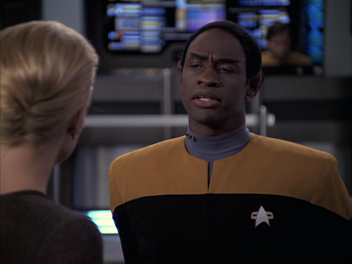 extant_StarTrek_VOY_6x09-TheVoyagerConspiracy_01315.jpg