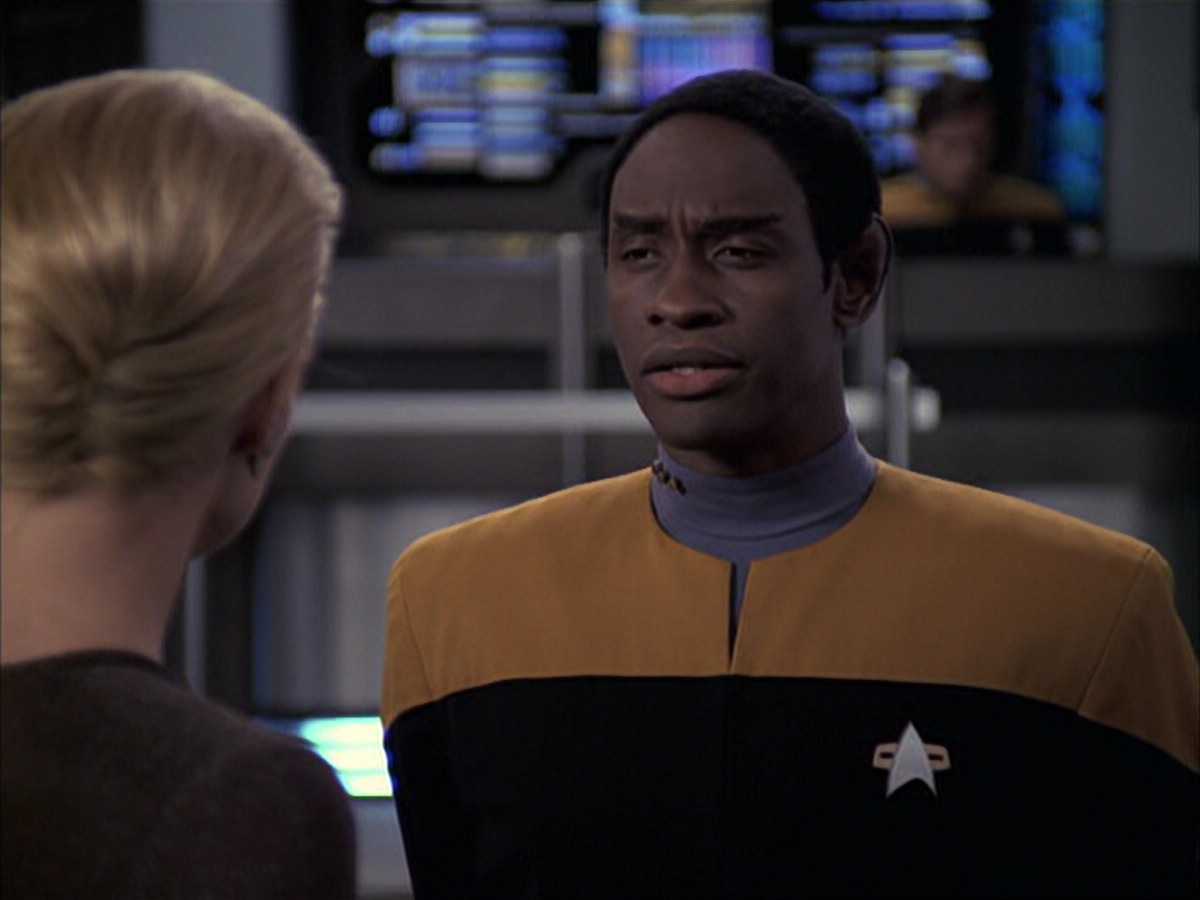 extant_StarTrek_VOY_6x09-TheVoyagerConspiracy_01319.jpg