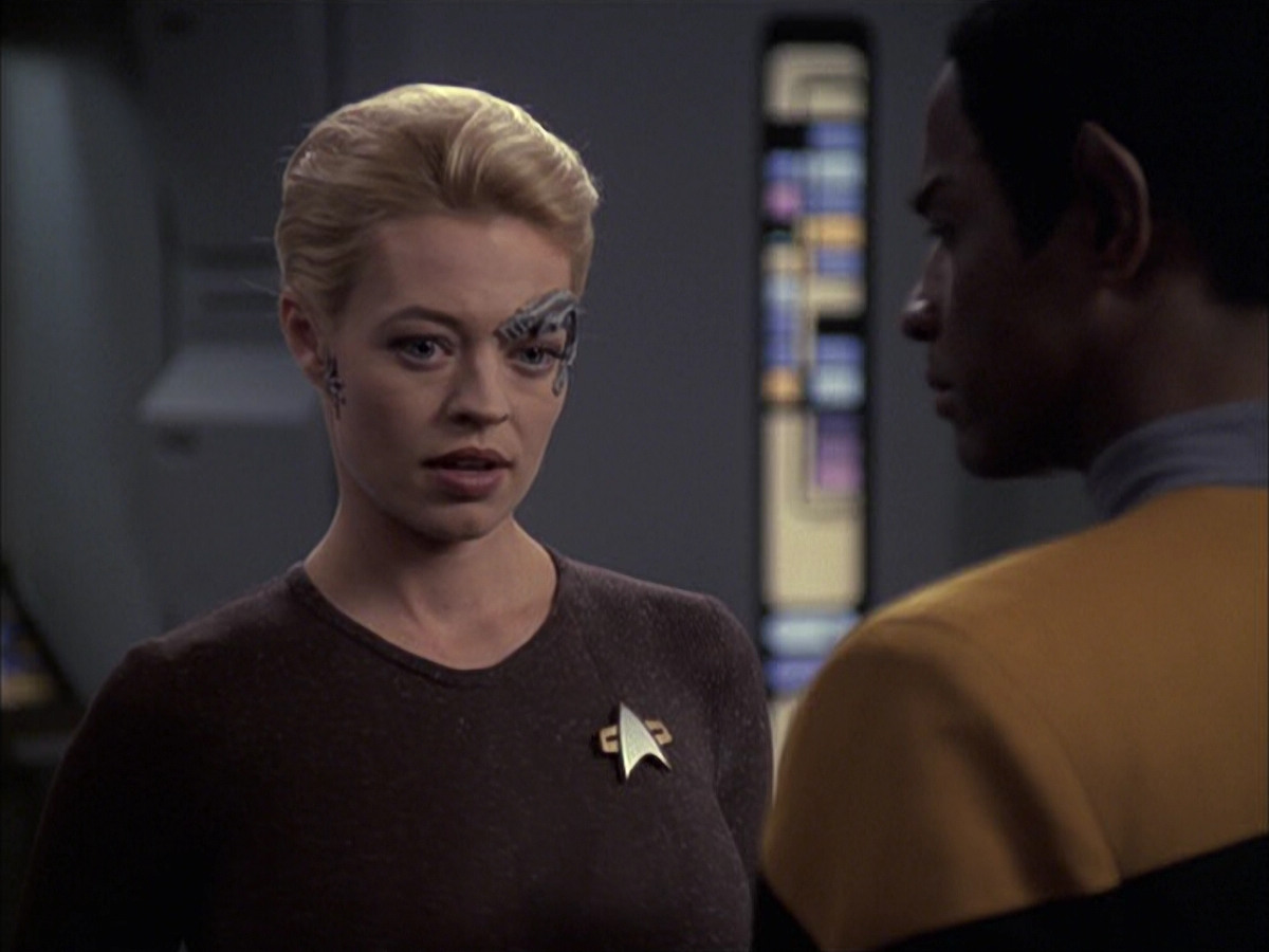 extant_StarTrek_VOY_6x09-TheVoyagerConspiracy_01330.jpg