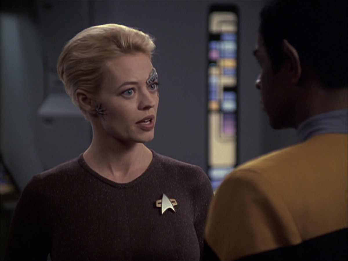extant_StarTrek_VOY_6x09-TheVoyagerConspiracy_01334.jpg