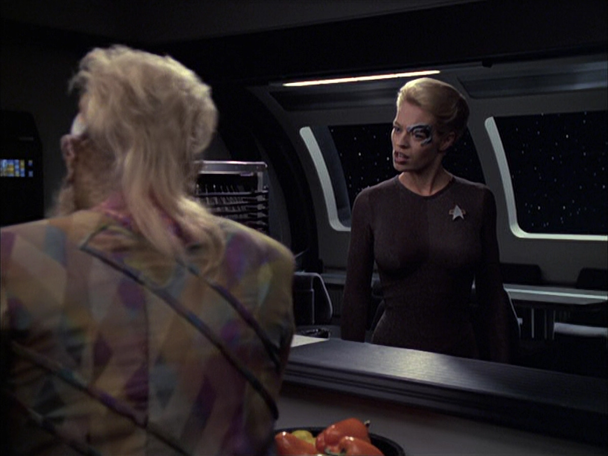 extant_StarTrek_VOY_6x09-TheVoyagerConspiracy_01409.jpg