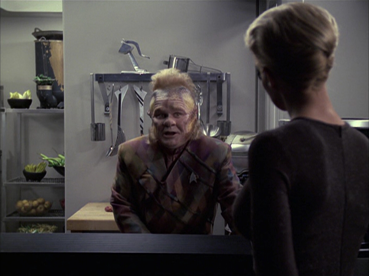 extant_StarTrek_VOY_6x09-TheVoyagerConspiracy_01431.jpg