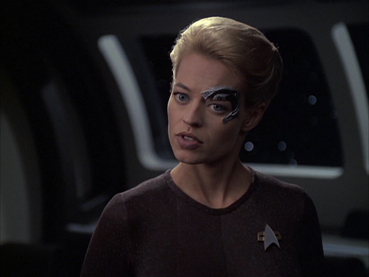 extant_StarTrek_VOY_6x09-TheVoyagerConspiracy_01466.jpg