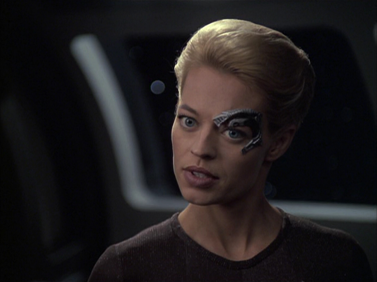 extant_StarTrek_VOY_6x09-TheVoyagerConspiracy_01497.jpg