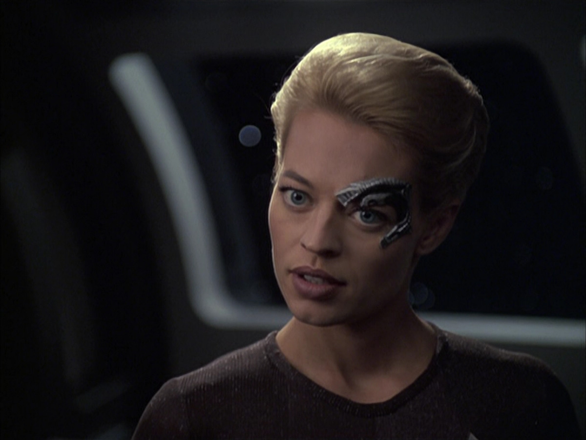 extant_StarTrek_VOY_6x09-TheVoyagerConspiracy_01500.jpg