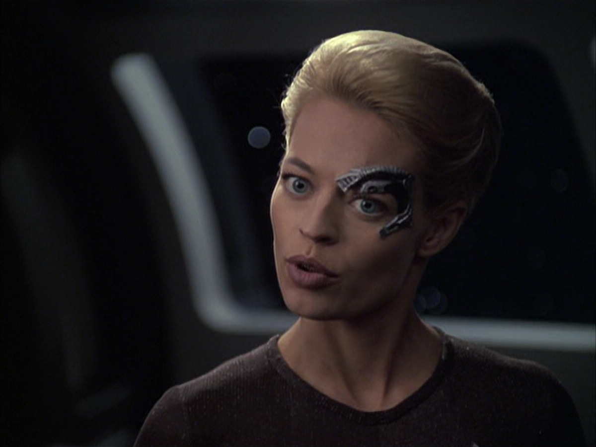 extant_StarTrek_VOY_6x09-TheVoyagerConspiracy_01503.jpg