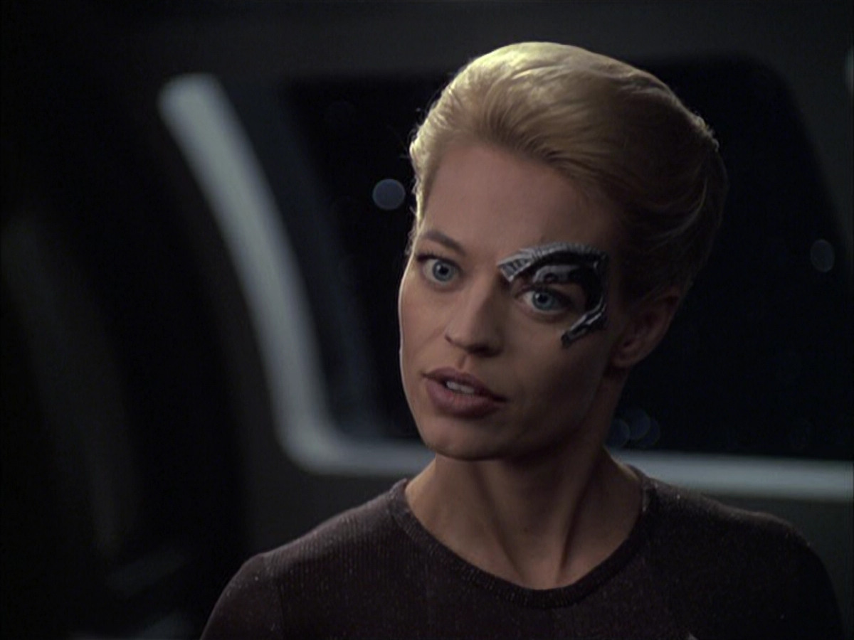 extant_StarTrek_VOY_6x09-TheVoyagerConspiracy_01510.jpg