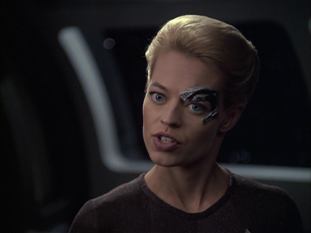 extant_StarTrek_VOY_6x09-TheVoyagerConspiracy_01522.jpg