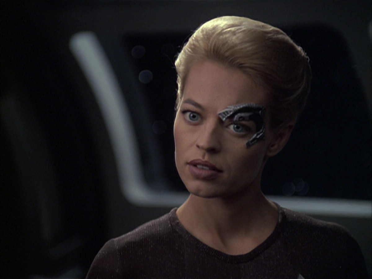 extant_StarTrek_VOY_6x09-TheVoyagerConspiracy_01530.jpg