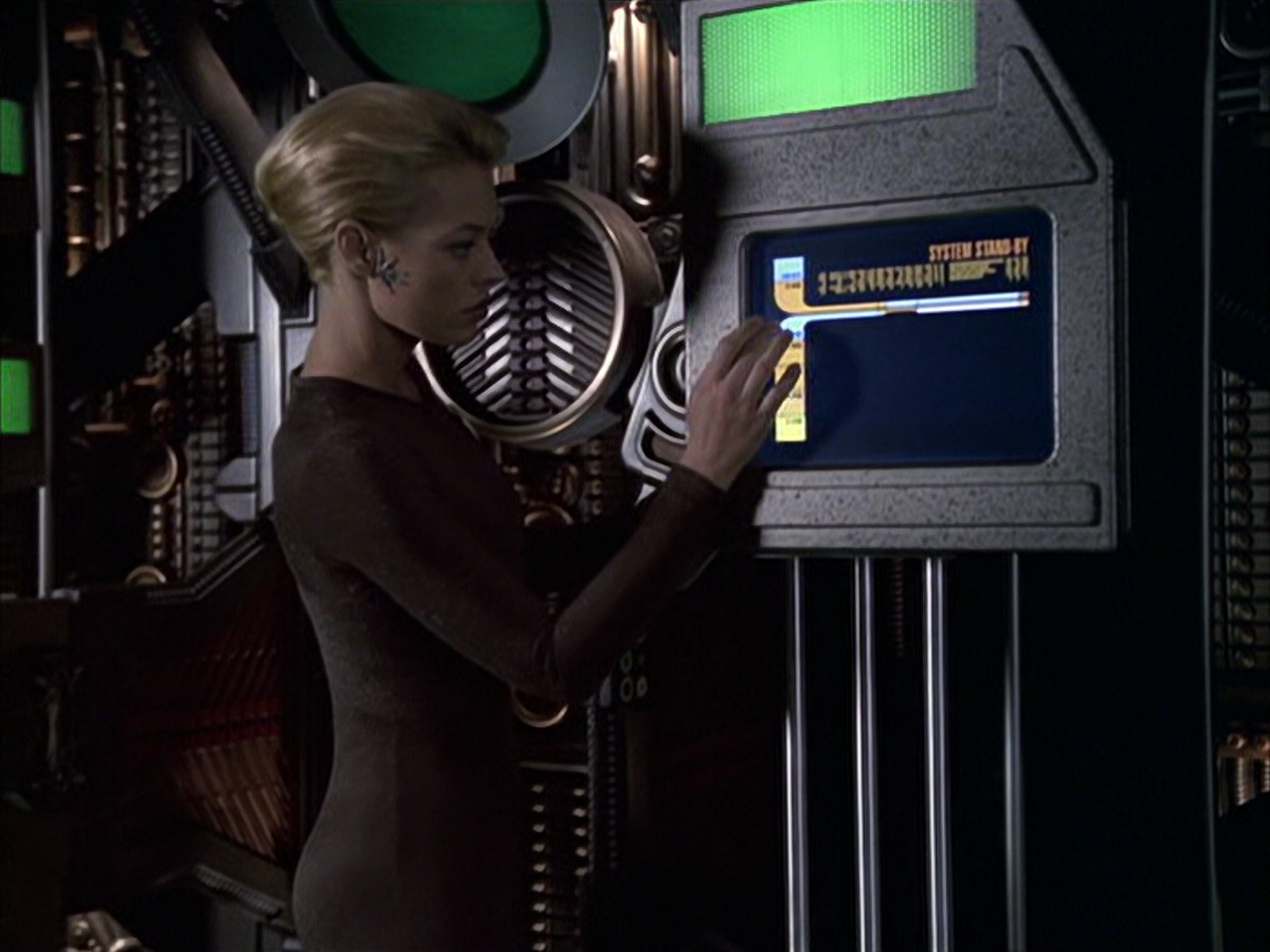 extant_StarTrek_VOY_6x09-TheVoyagerConspiracy_01552.jpg