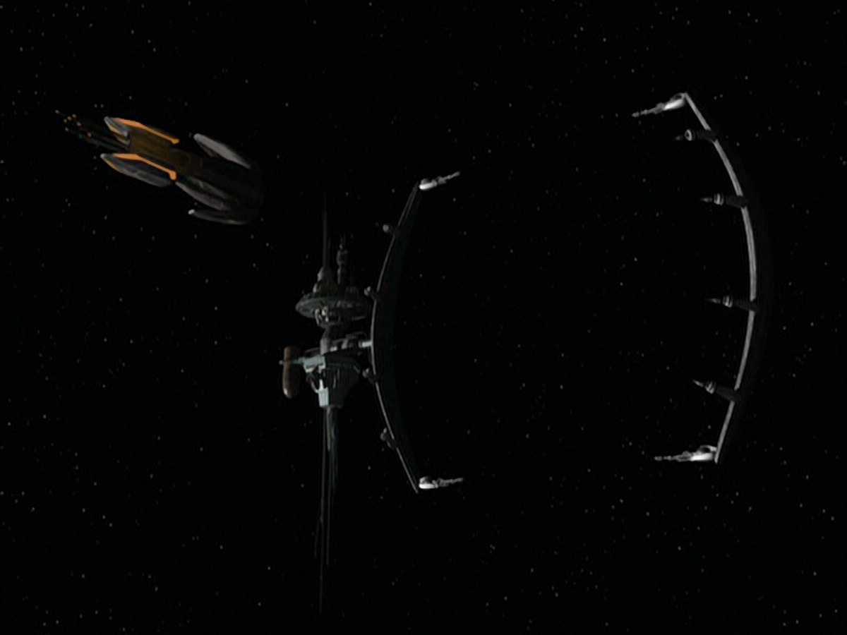extant_StarTrek_VOY_6x09-TheVoyagerConspiracy_01566.jpg