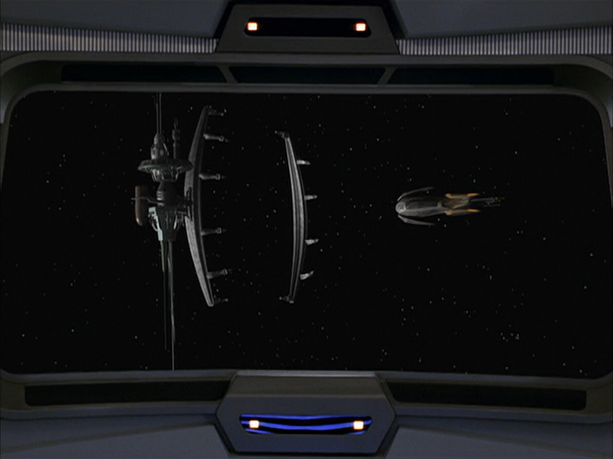 extant_StarTrek_VOY_6x09-TheVoyagerConspiracy_01584.jpg