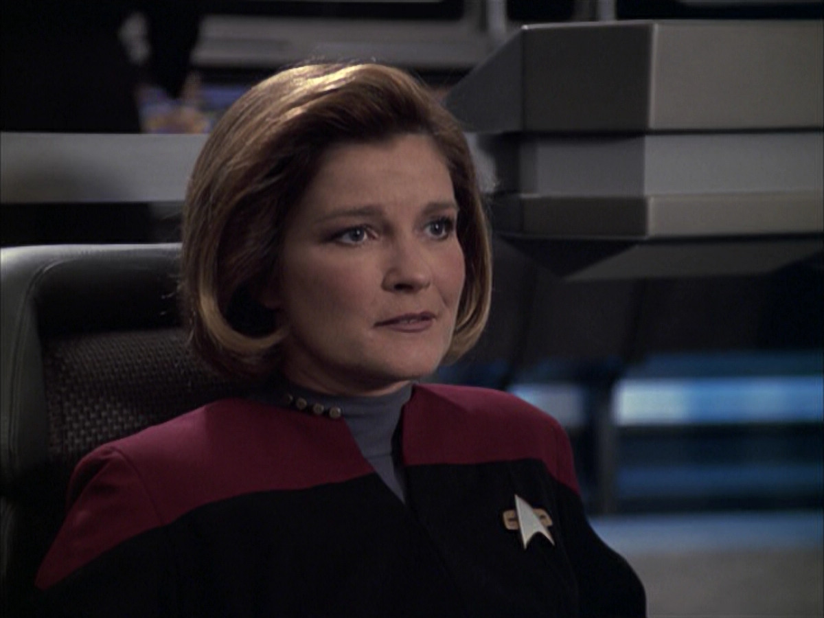 extant_StarTrek_VOY_6x09-TheVoyagerConspiracy_01593.jpg