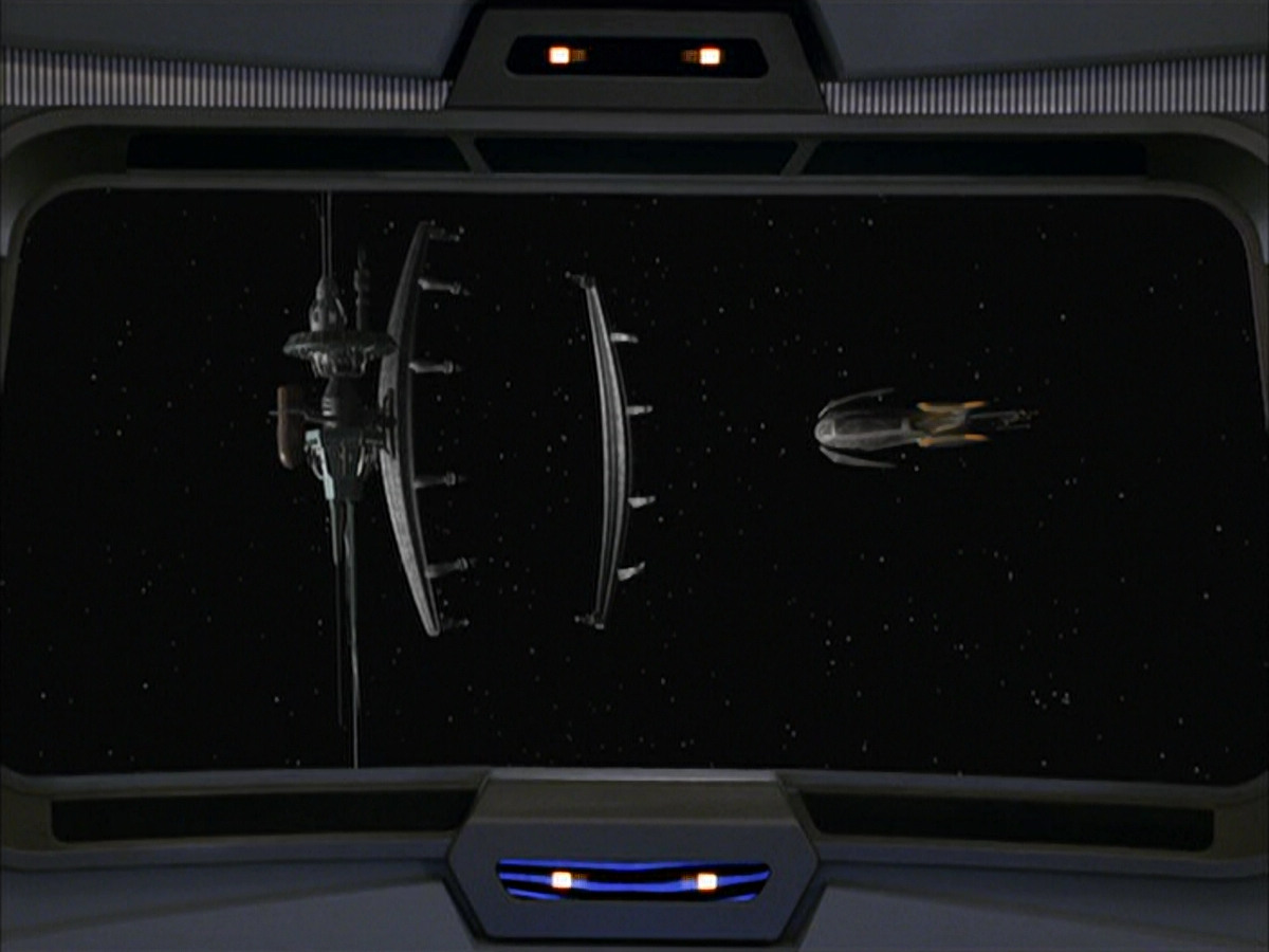 extant_StarTrek_VOY_6x09-TheVoyagerConspiracy_01600.jpg