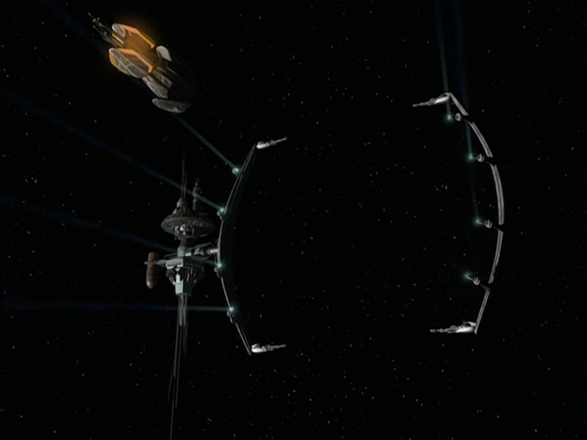 extant_StarTrek_VOY_6x09-TheVoyagerConspiracy_01613.jpg