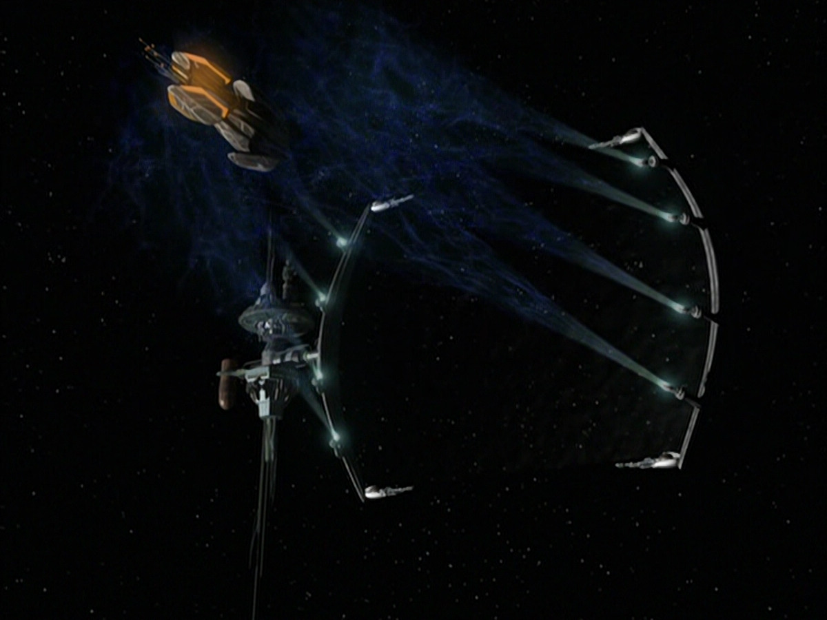 extant_StarTrek_VOY_6x09-TheVoyagerConspiracy_01614.jpg