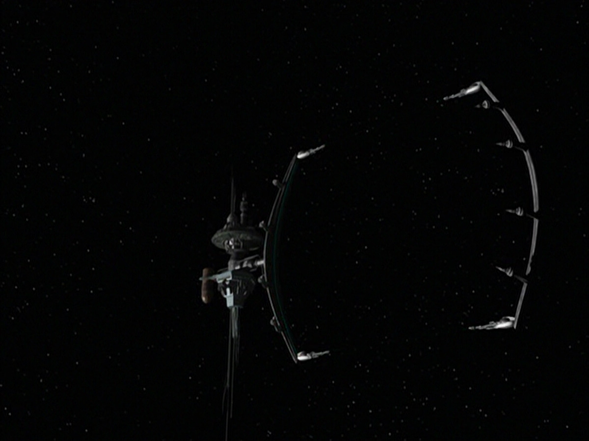 extant_StarTrek_VOY_6x09-TheVoyagerConspiracy_01619.jpg