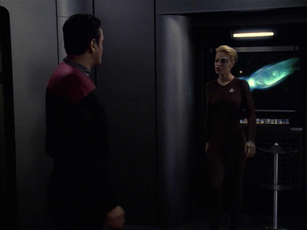 extant_StarTrek_VOY_6x09-TheVoyagerConspiracy_01649.jpg
