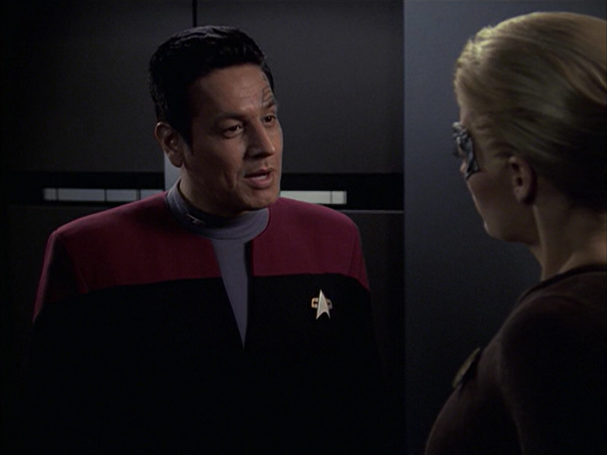 extant_StarTrek_VOY_6x09-TheVoyagerConspiracy_01657.jpg